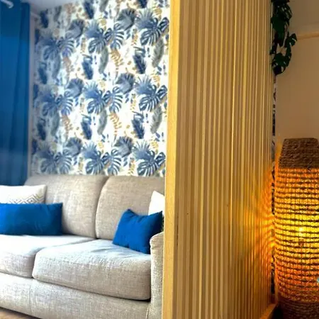 Daire *la Brise Marine*piscine*parking*clim* Le Grau-du-Roi